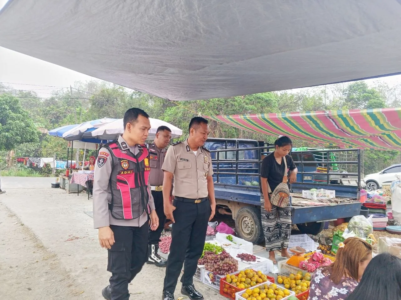 Dialog di Pasar Kalangan Tanah Abang Jadi Sarana Polsek Menjalin Komunikasi dengan Warga