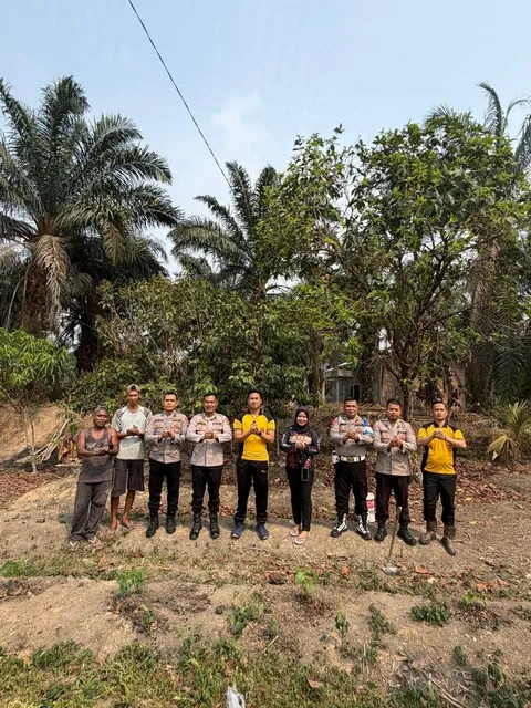 Kepedulian pada Tanaman Warnai Green Policing Polsek Batanghari Leko