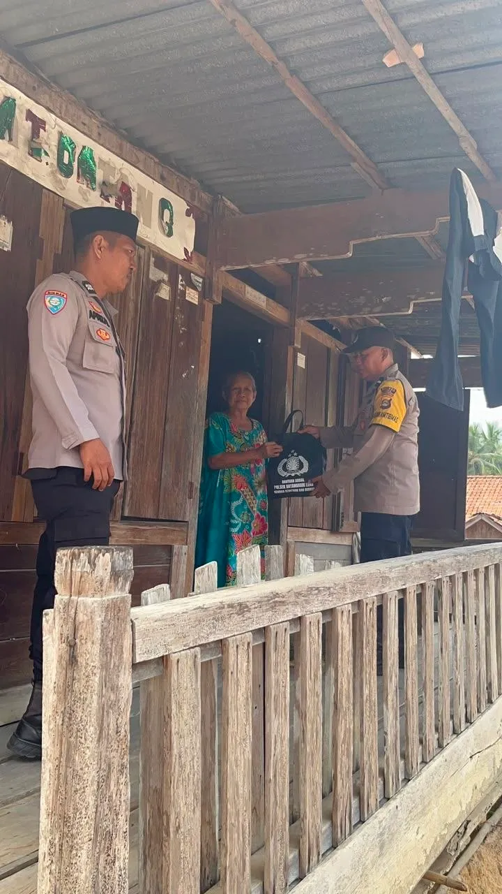 Jumat Berkah Jadi Sarana Silaturahmi Polsek Batanghari Leko dengan Warga Tanah Abang